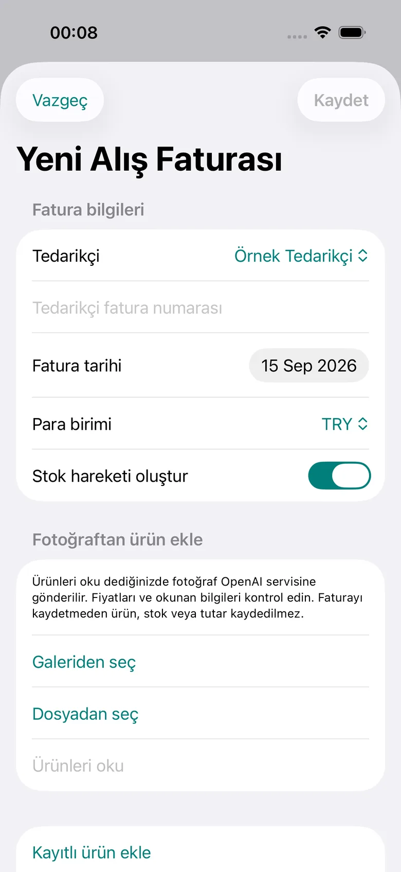 iOS alış faturasında fotoğraf seçimi — demo verisi, yayına hazırlanan sürüm